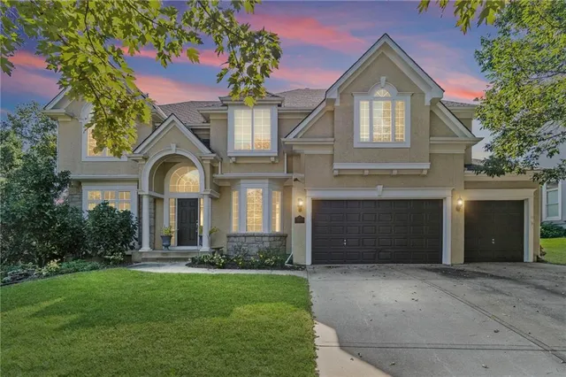 $699,990 | 5701 West 146th Street, Overland Park, KS 66223