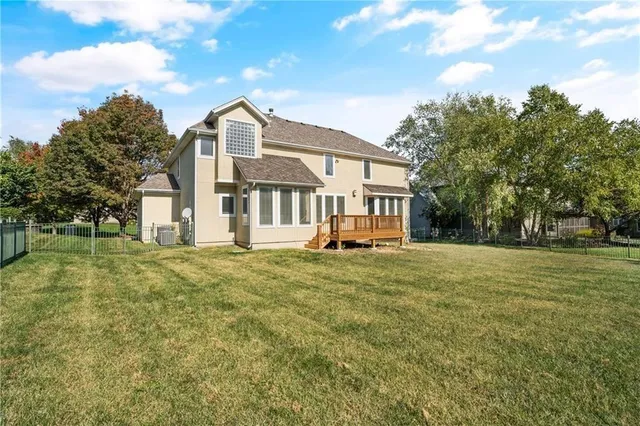 $699,990 | 5701 West 146th Street, Overland Park, KS 66223