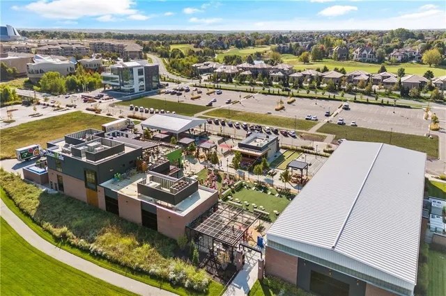 $699,990 | 5701 West 146th Street, Overland Park, KS 66223