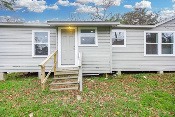 $119,999 | 811 Ogden Street, Unit 813, Jasper, TX 75951