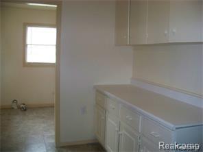 51525 Shelby Road Utica, MI 48316 - Photo 19 of 46 215032659_17.jpg