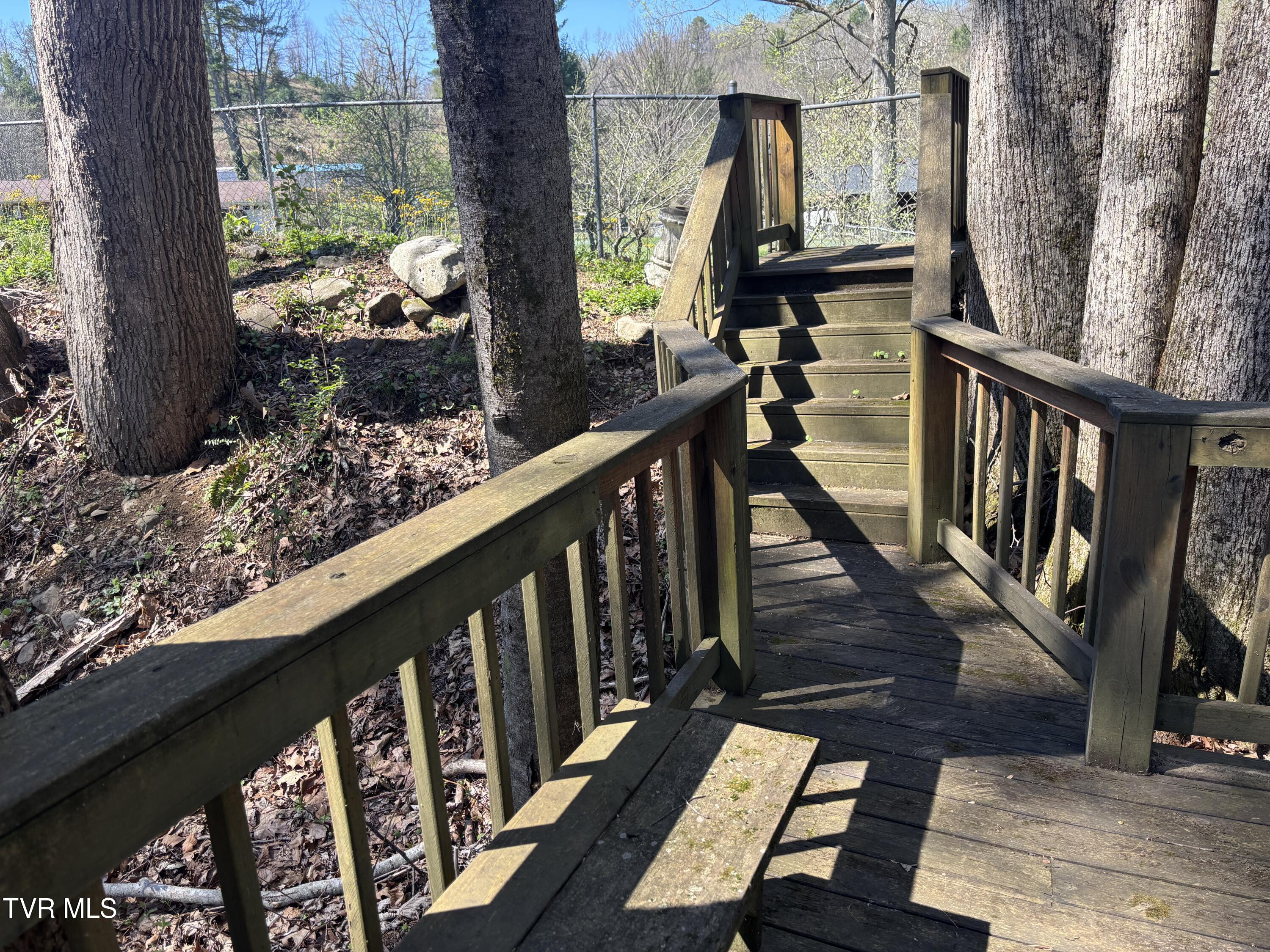 1867 Gentry Creek Road Laurel Bloomery, TN 37680 - Photo 13 of 30 IMG_5337