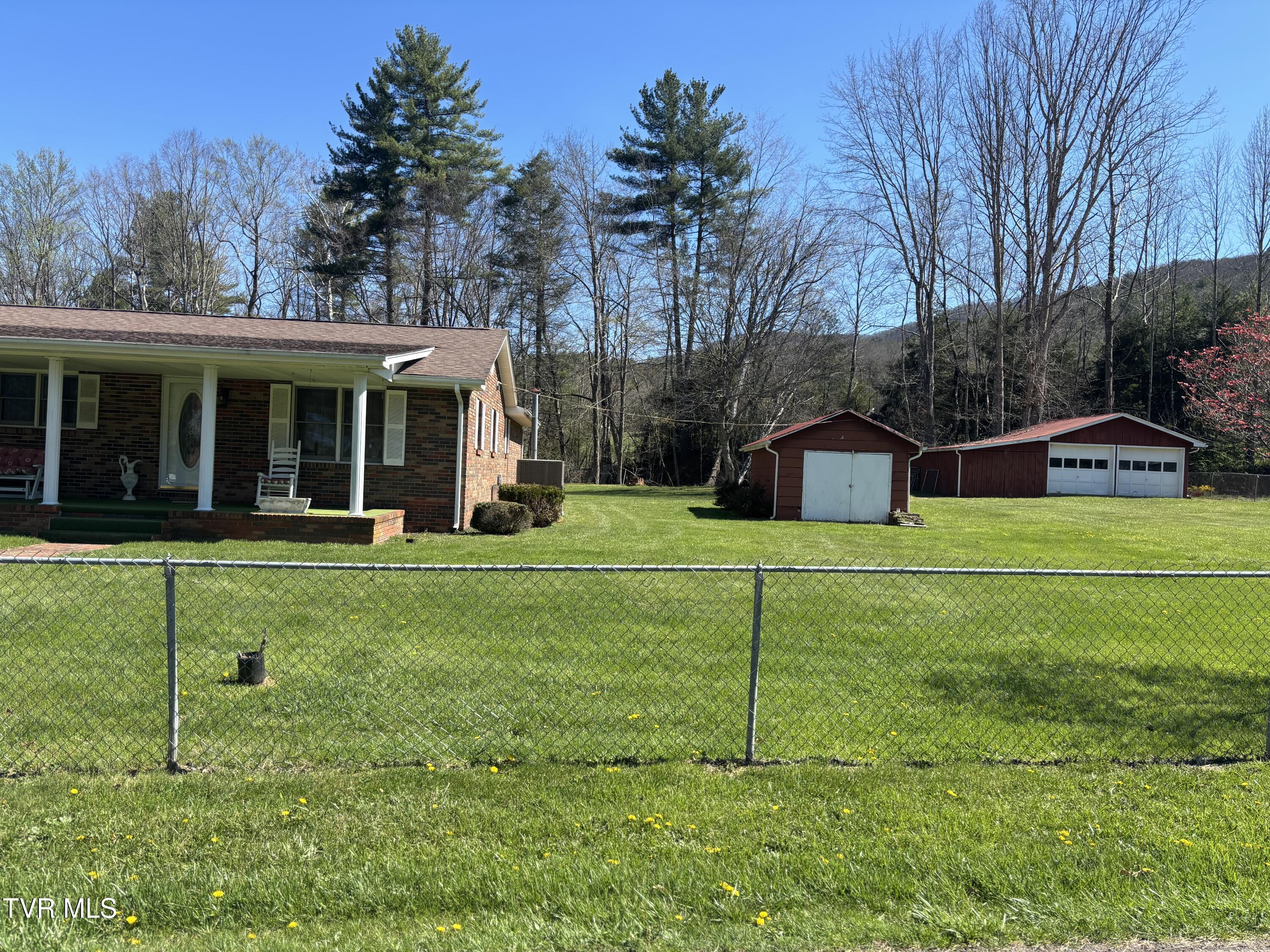 1867 Gentry Creek Road Laurel Bloomery, TN 37680 - Photo 2 of 30 IMG_5325