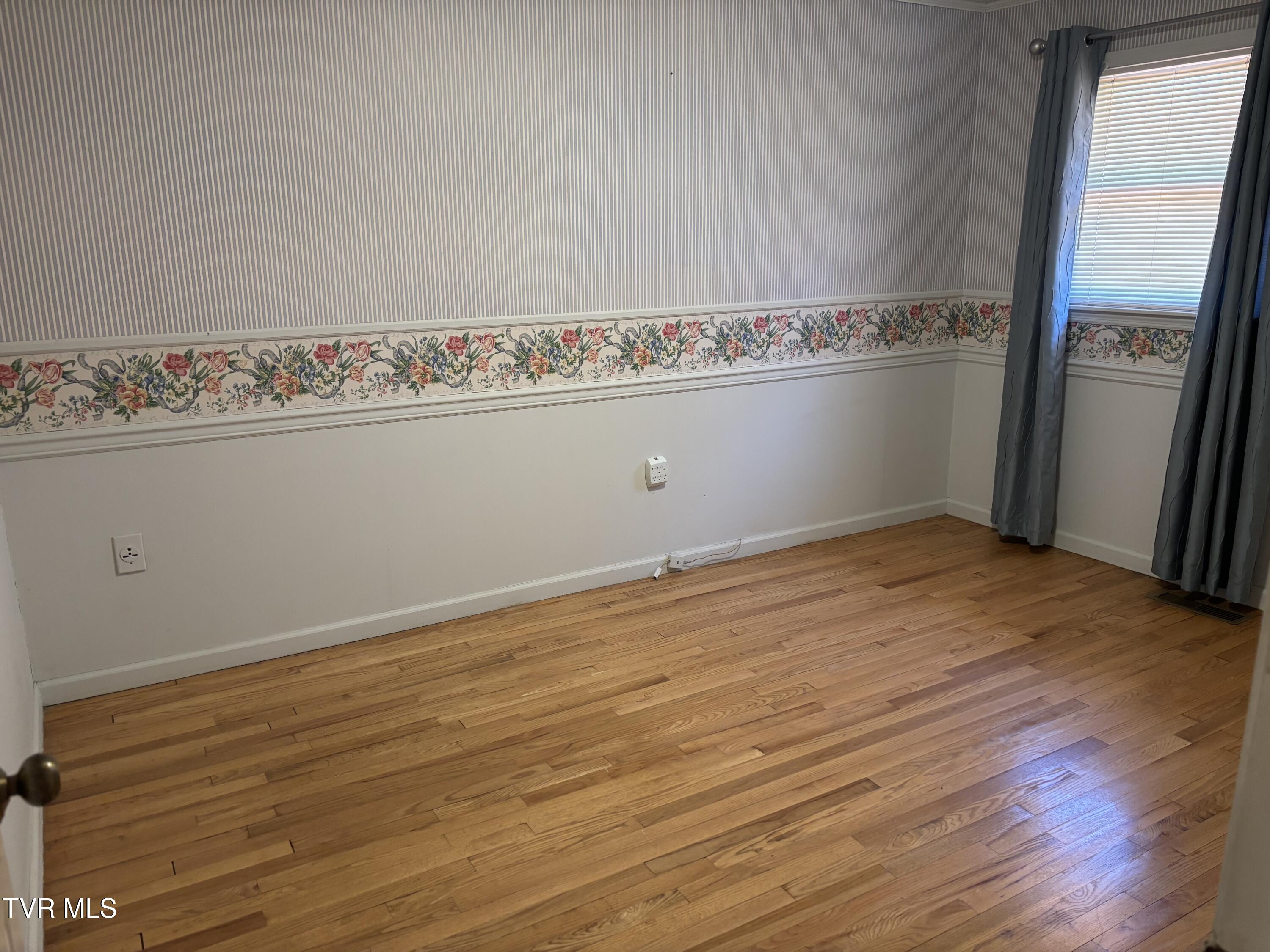 1867 Gentry Creek Road Laurel Bloomery, TN 37680 - Photo 22 of 30 IMG_5346