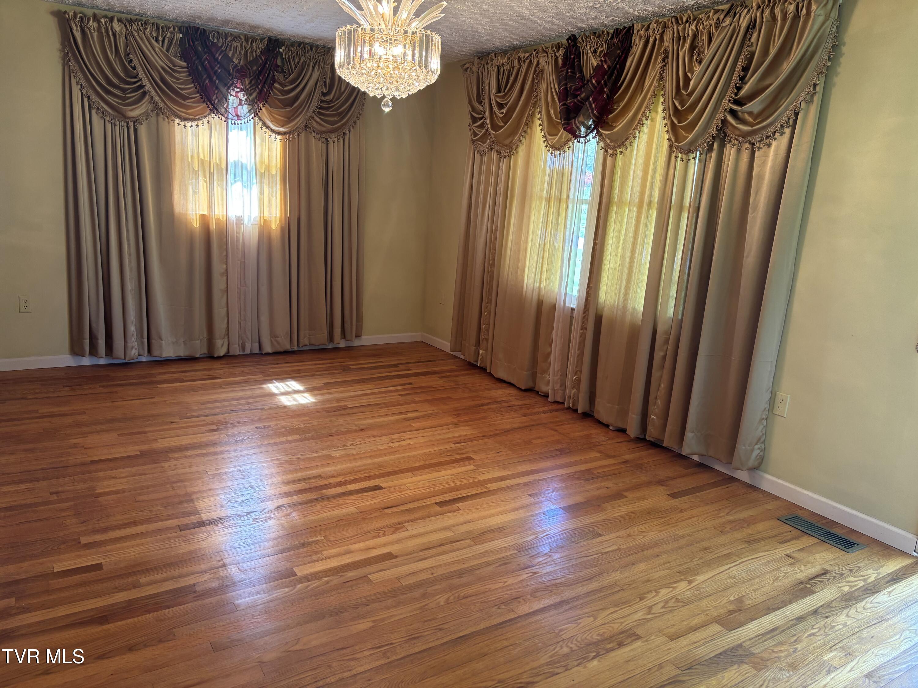 1867 Gentry Creek Road Laurel Bloomery, TN 37680 - Photo 24 of 30 IMG_5348