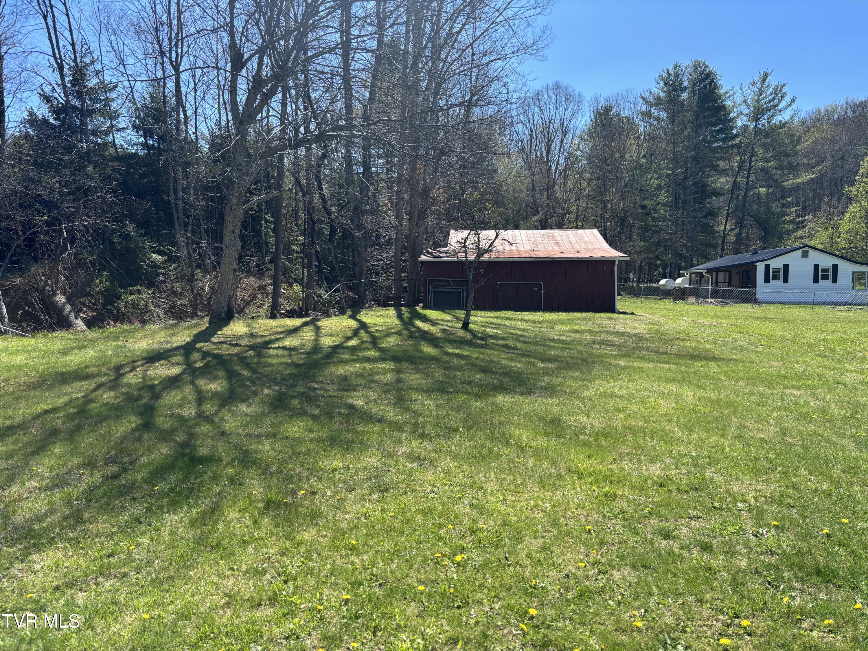 1867 Gentry Creek Road Laurel Bloomery, TN 37680 - Photo 6 of 30 IMG_5330