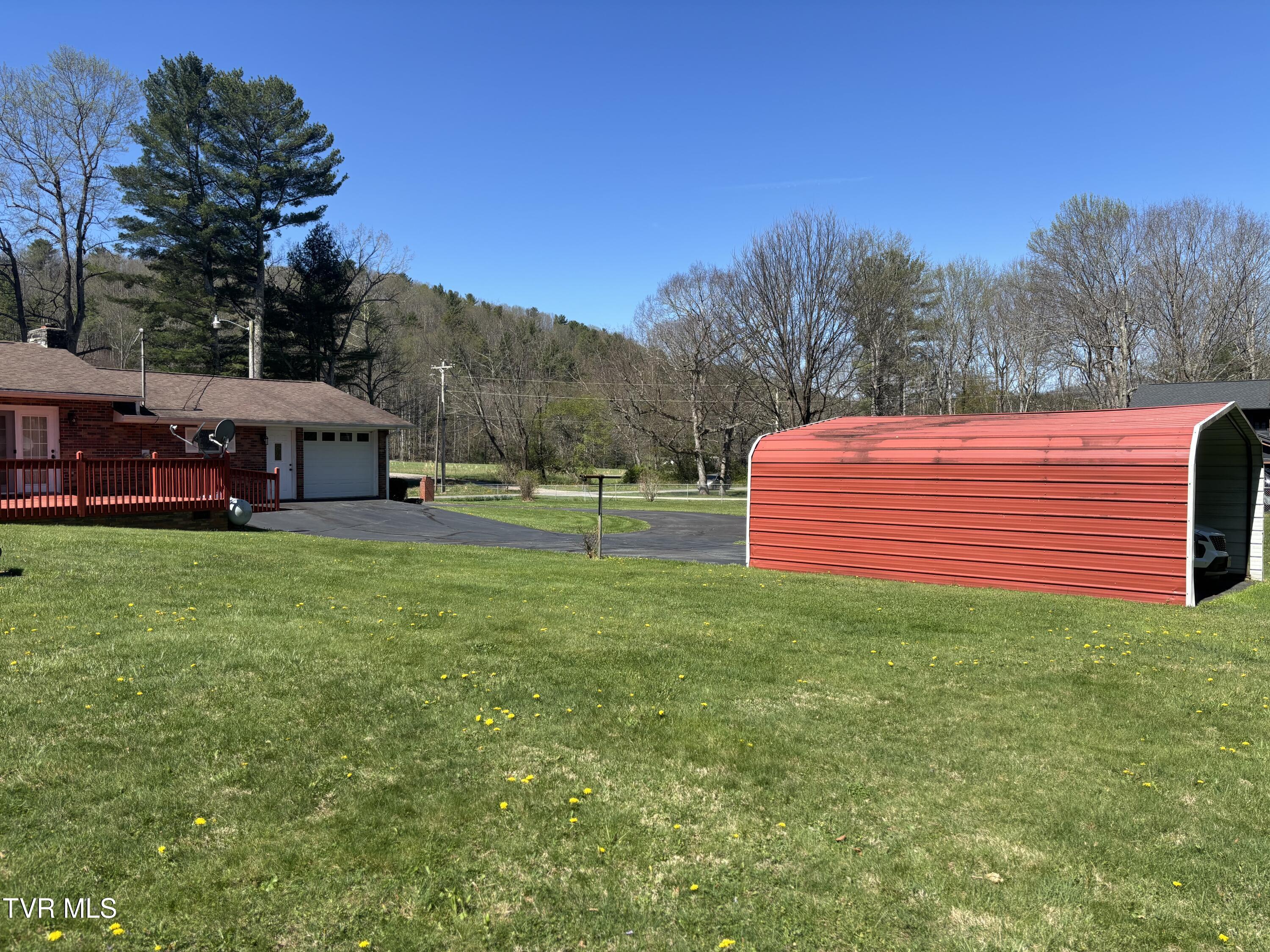 1867 Gentry Creek Road Laurel Bloomery, TN 37680 - Photo 8 of 30 IMG_5332