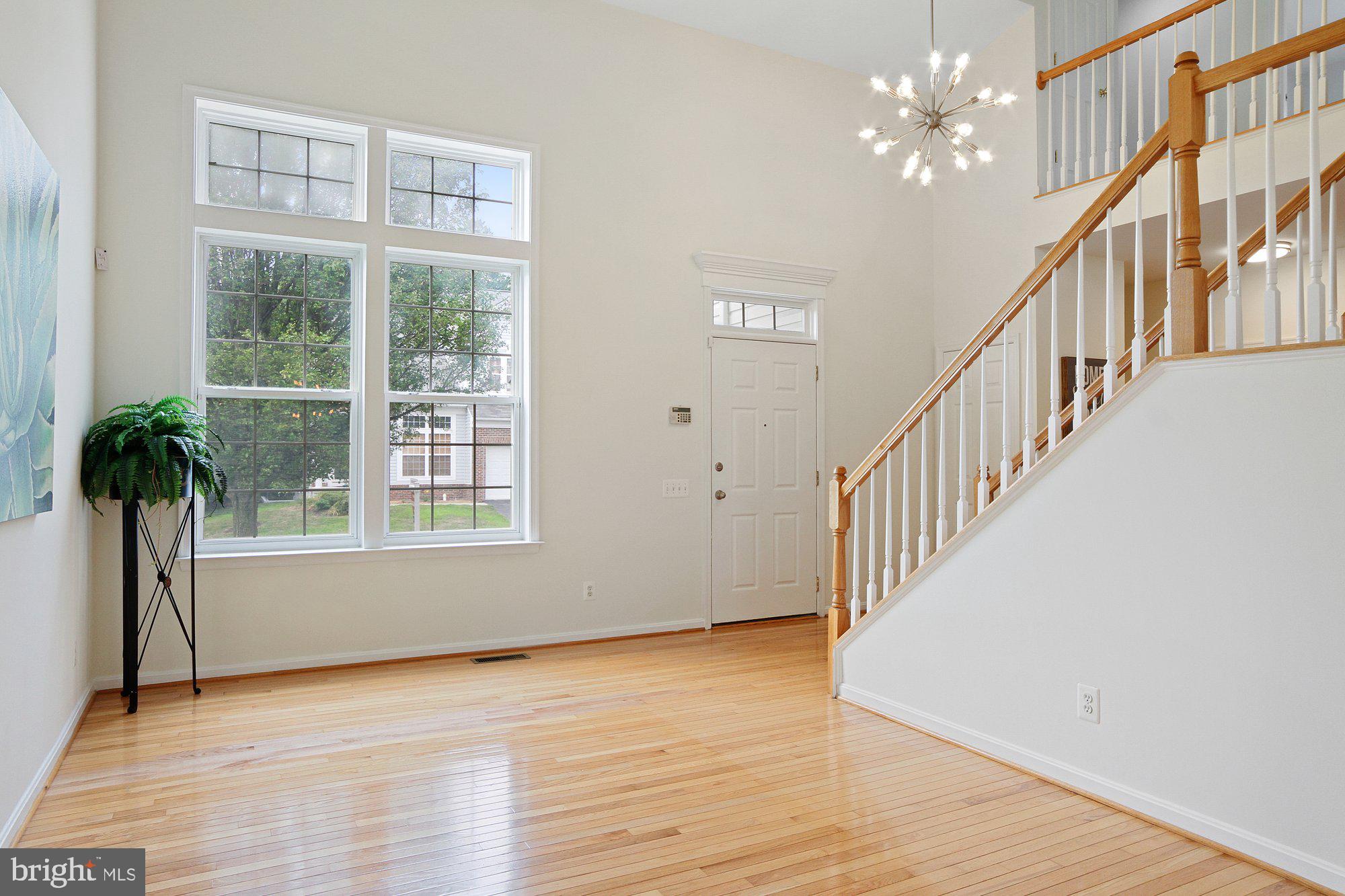 2453 Leyland Ridge Road Herndon, VA 20171 - Photo 6 of 28 Gallery Image 6