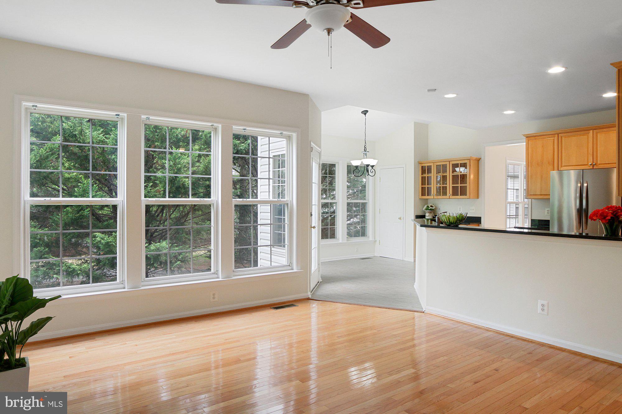 2453 Leyland Ridge Road Herndon, VA 20171 - Photo 10 of 28 Gallery Image 10