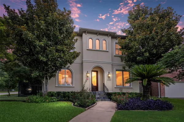 $1,385,000 | 4440 Betty Street, Bellaire, TX 77401