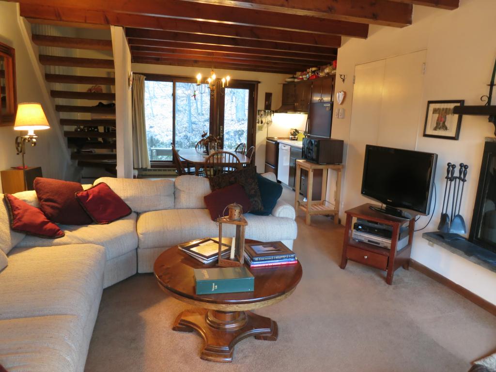 38 Birch Hill Road, Unit 7 Winhall, VT 05340 - Photo 6 of 24