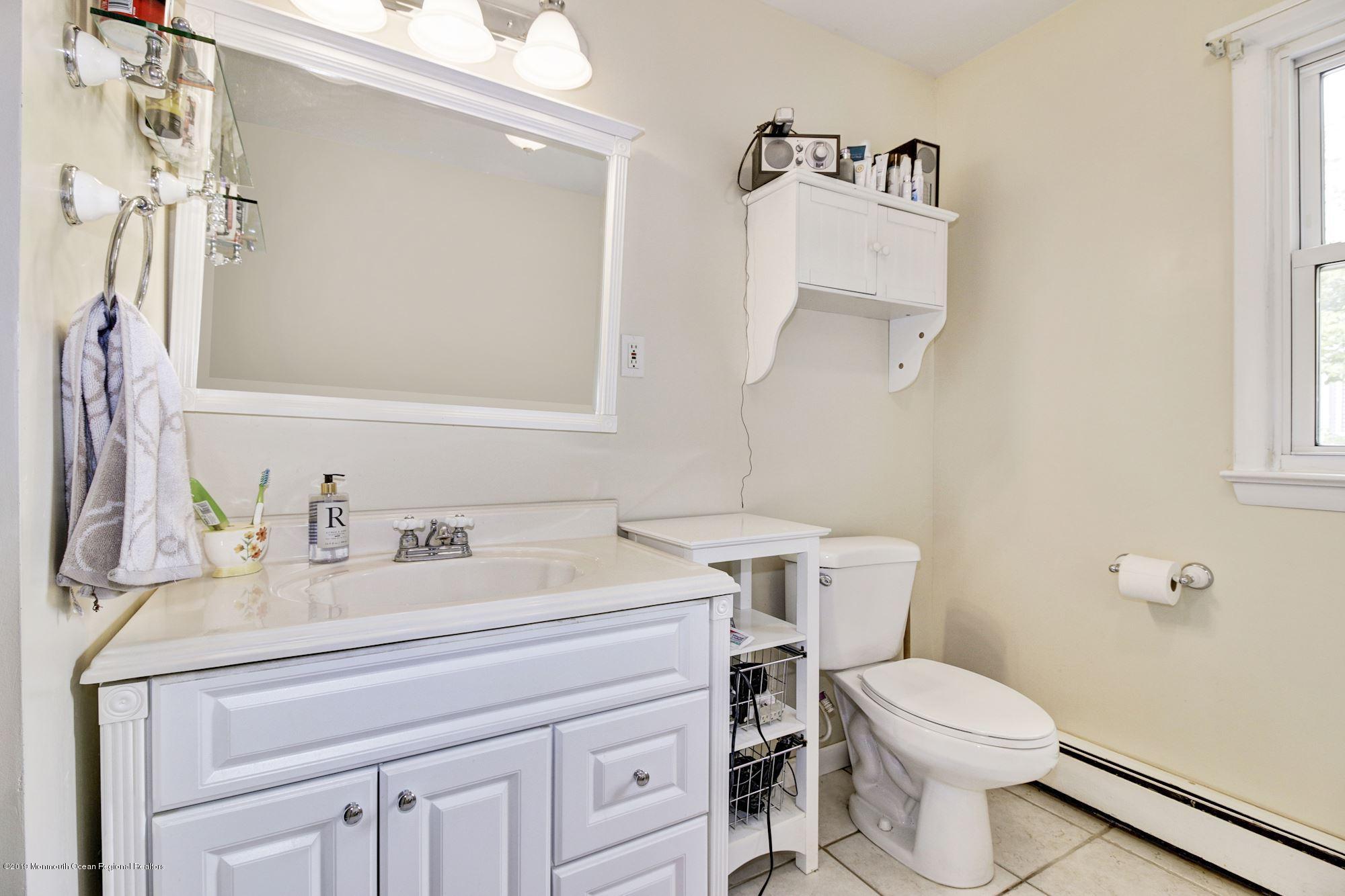 64 Duchess Court Freehold, NJ 07728 - Photo 16 of 63 053_64_DUCHESS_CT_265385_444344