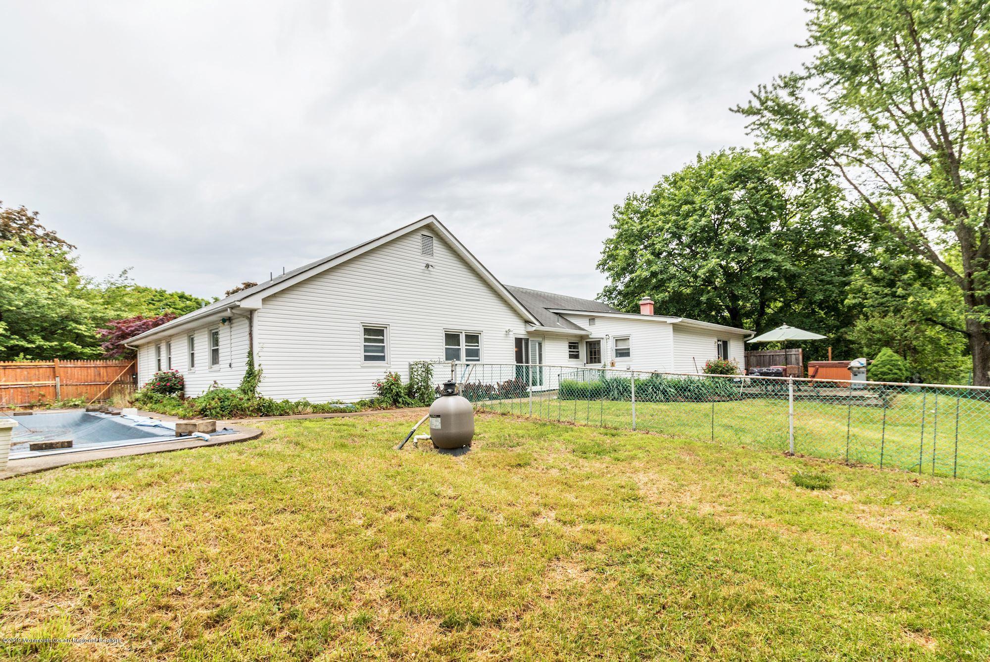 64 Duchess Court Freehold, NJ 07728 - Photo 23 of 63 050_64_DUCHESS_CT_265385_444285