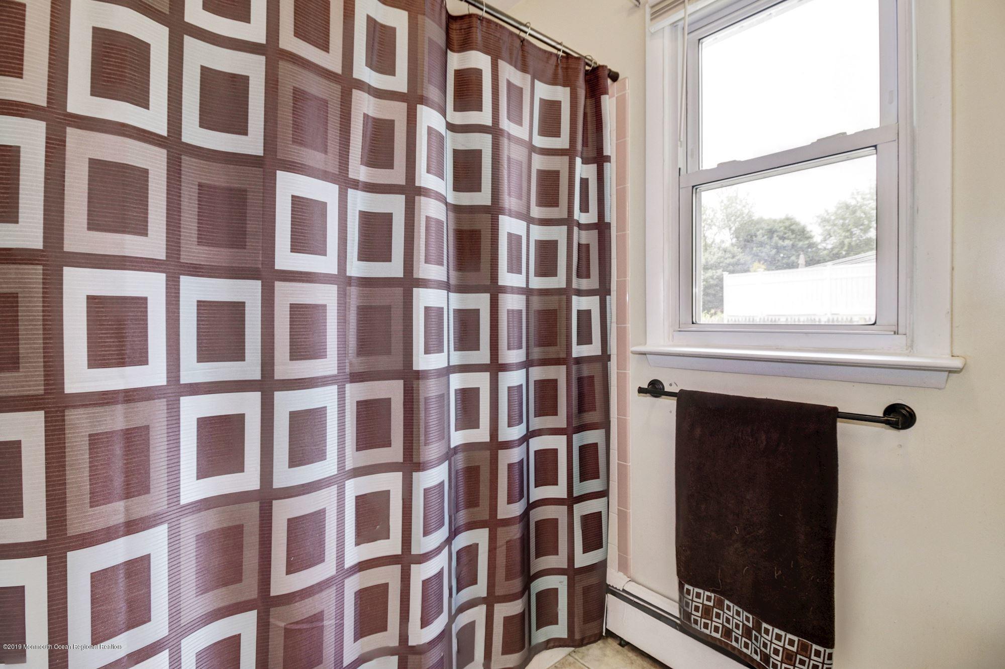 64 Duchess Court Freehold, NJ 07728 - Photo 58 of 63 036_64_DUCHESS_CT_265385_444285