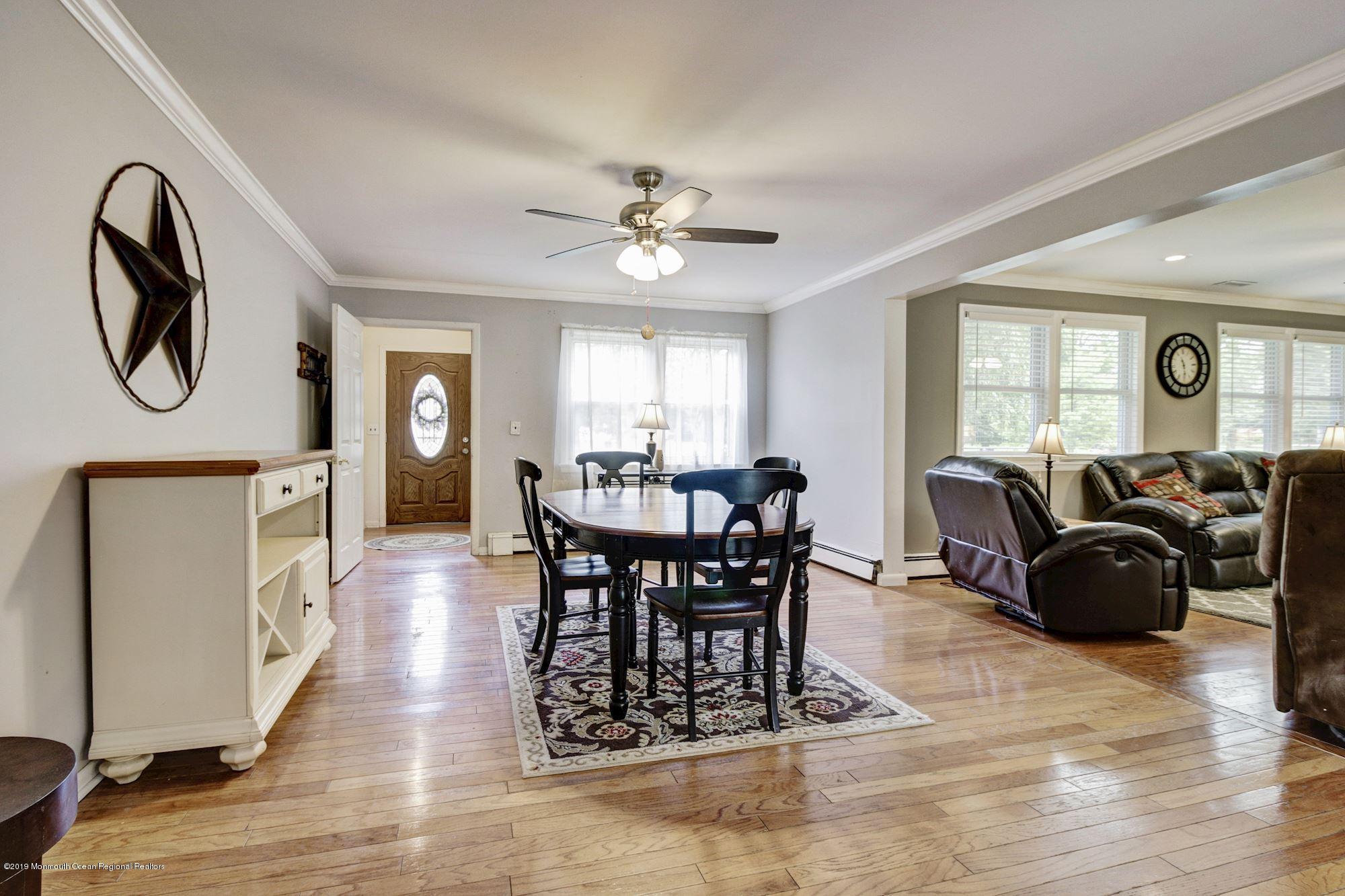 64 Duchess Court Freehold, NJ 07728 - Photo 8 of 63 010_64_DUCHESS_CT_265385_444285