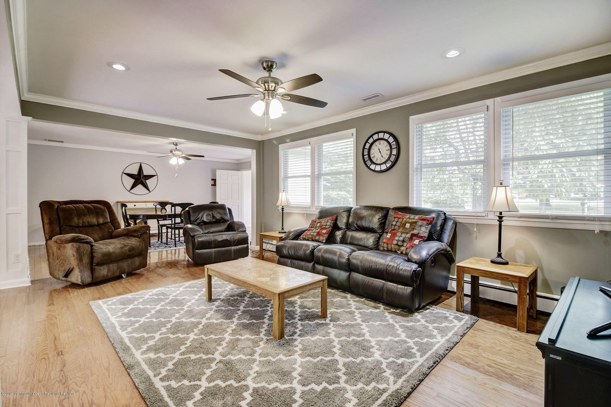 64 Duchess Court Freehold, NJ 07728 - Photo 10 of 63 012_64_DUCHESS_CT_265385_444285