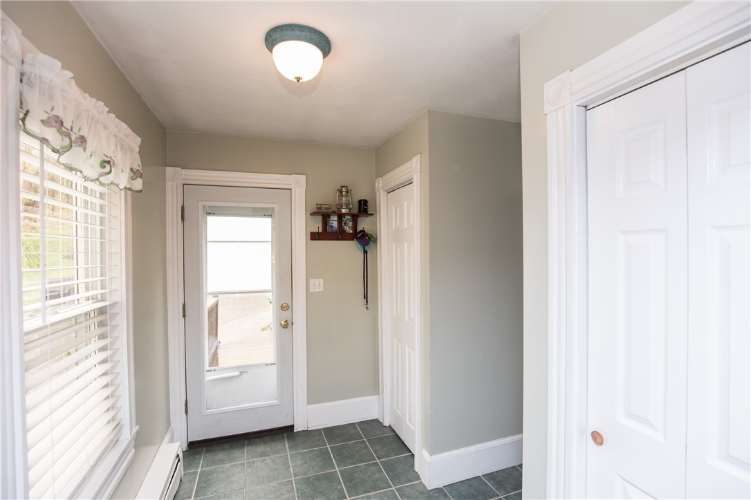 31 Cooper Hill Road Burrillville, RI 02839 - Photo 7 of 41