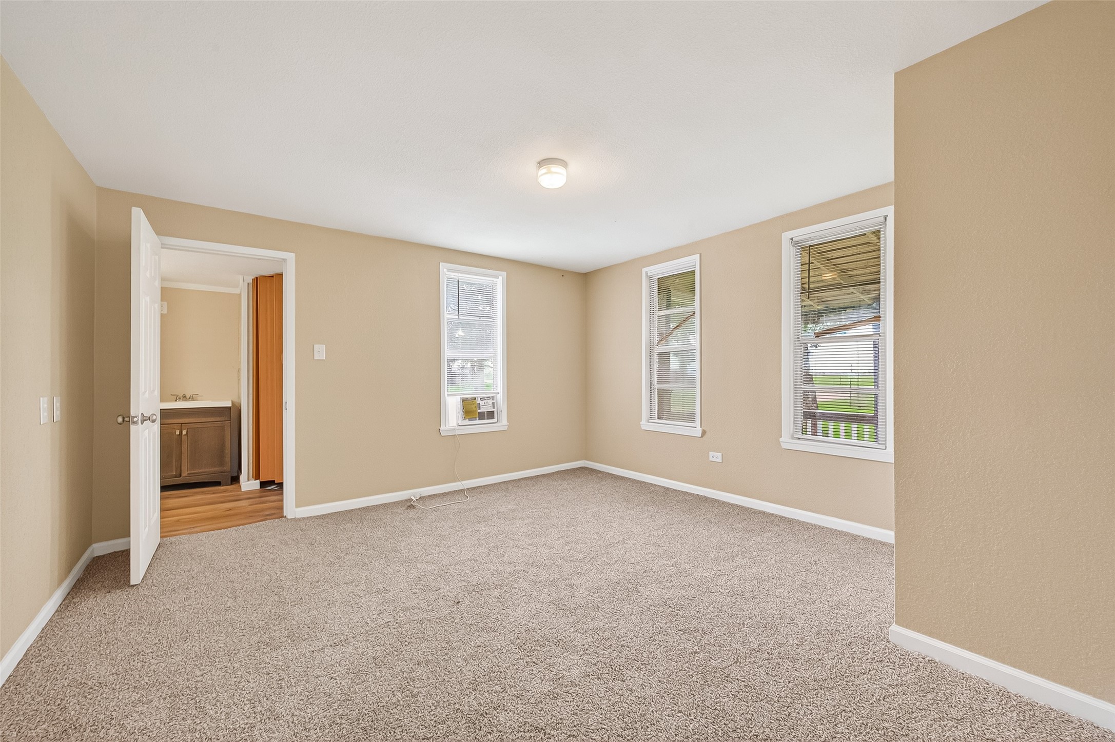 8421 Altimore Road Needville, TX 77461 - Photo 15 of 41