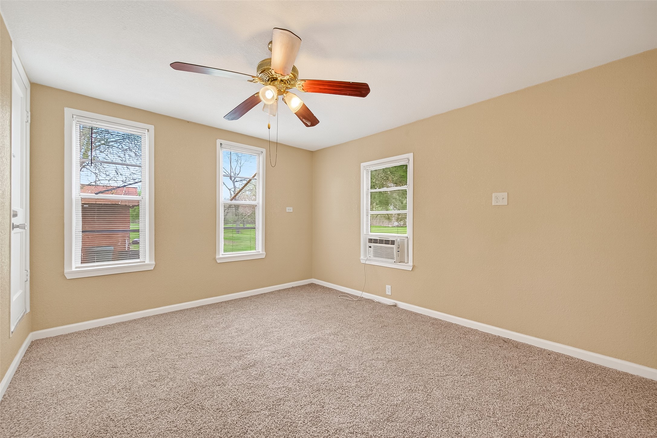 8421 Altimore Road Needville, TX 77461 - Photo 19 of 41