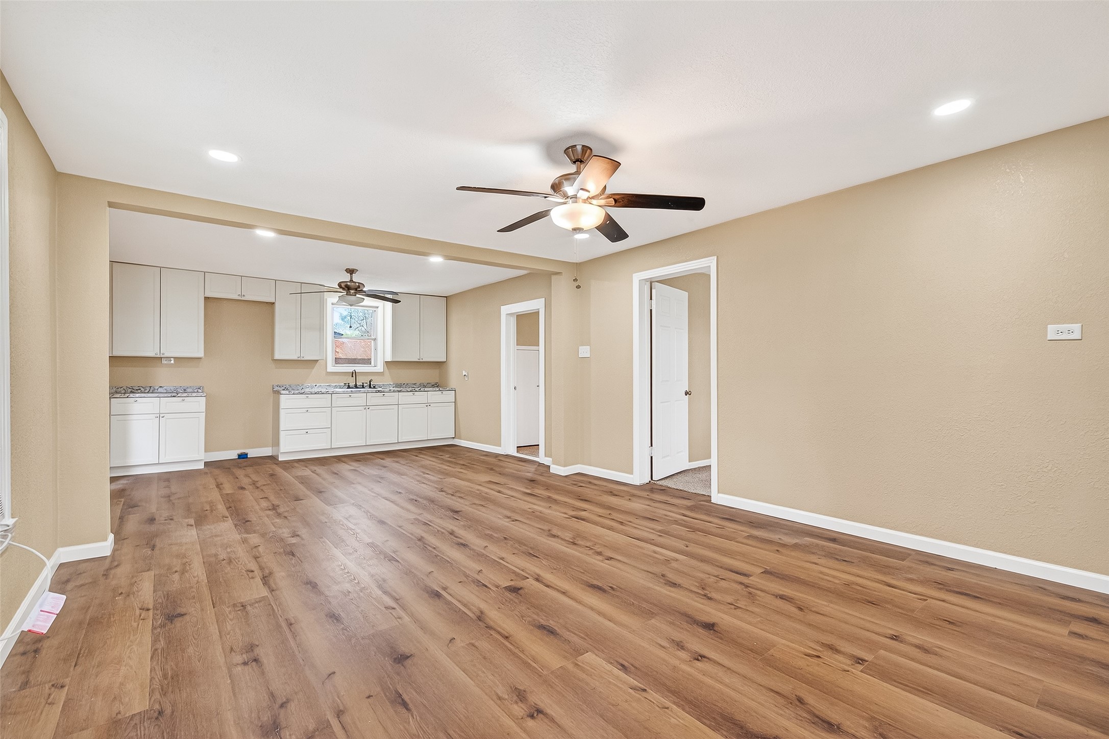 8421 Altimore Road Needville, TX 77461 - Photo 7 of 41