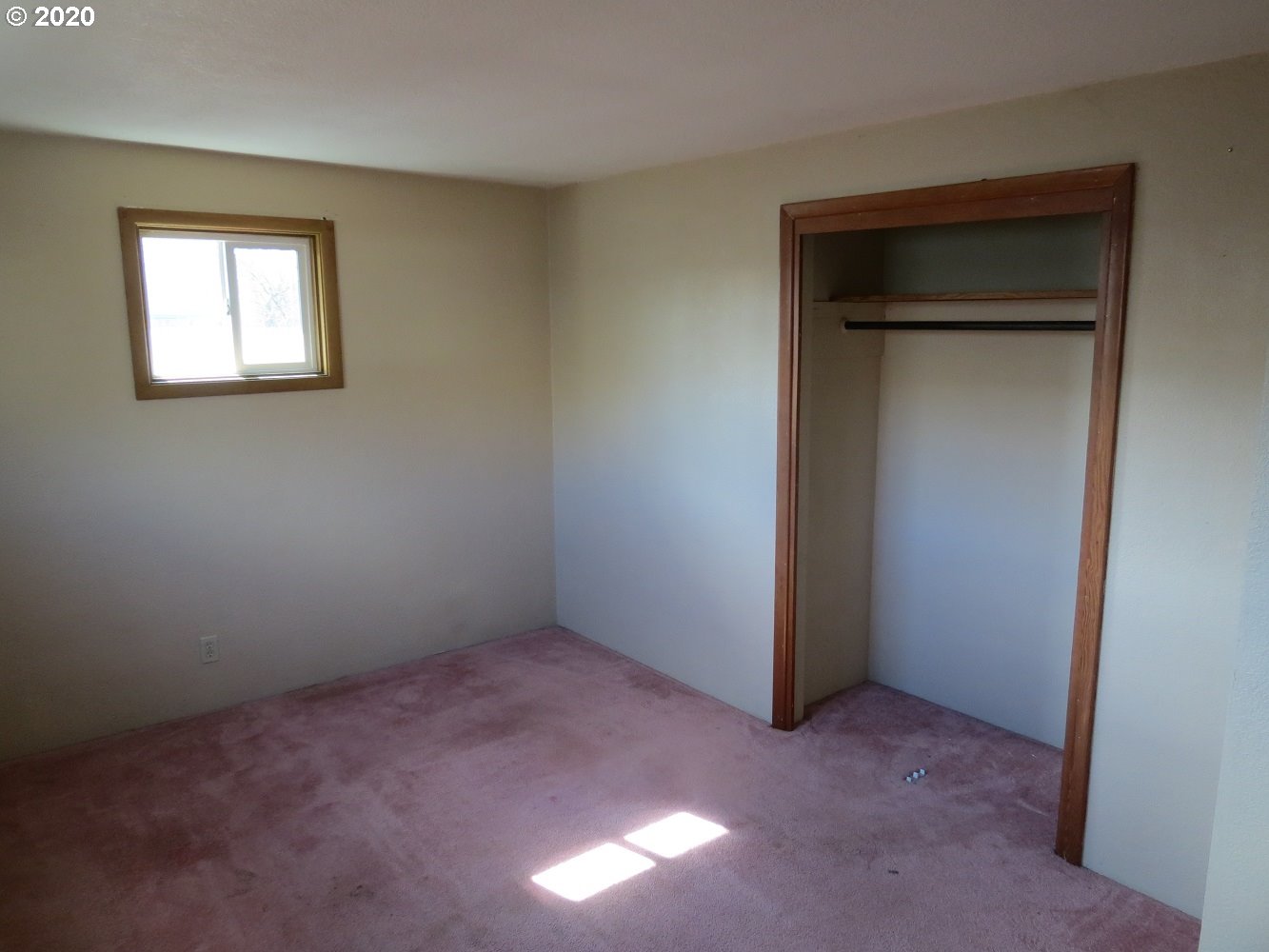 4112 Northeast Riverside Avenue Pendleton, OR 97801 - Photo 11 of 22