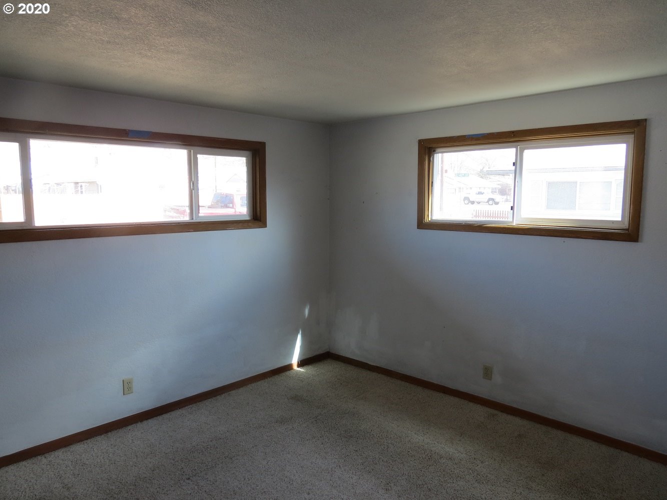 4112 Northeast Riverside Avenue Pendleton, OR 97801 - Photo 13 of 22