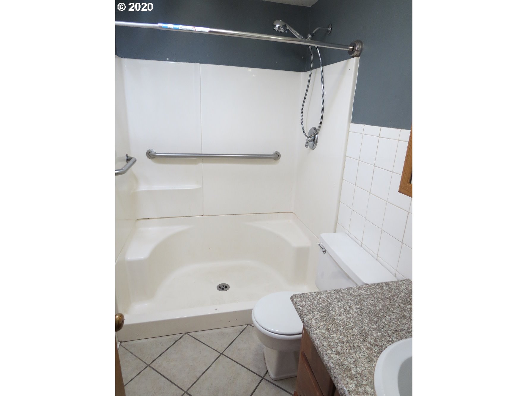 4112 Northeast Riverside Avenue Pendleton, OR 97801 - Photo 14 of 22