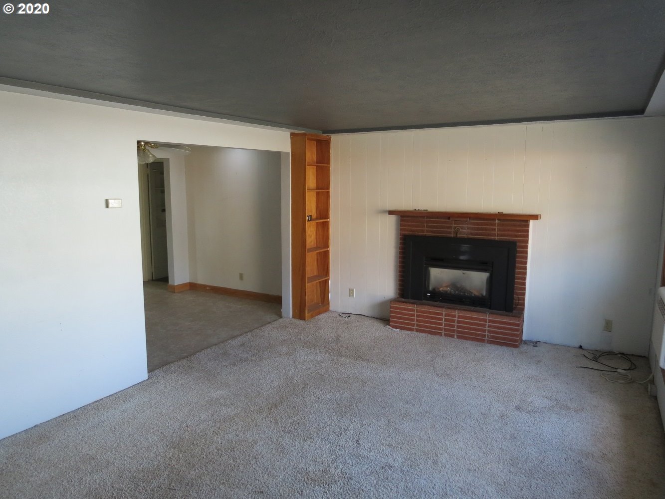 4112 Northeast Riverside Avenue Pendleton, OR 97801 - Photo 3 of 22
