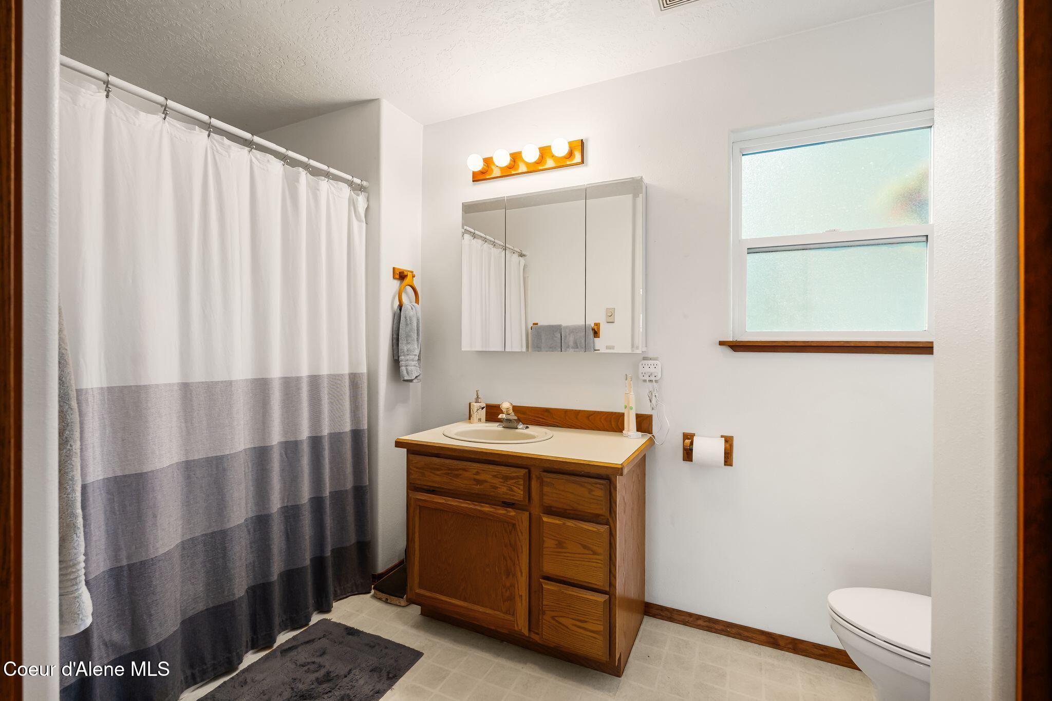 260 Grouse Creek Road Sandpoint, ID 83864 - Photo 18 of 47 18_A7401135