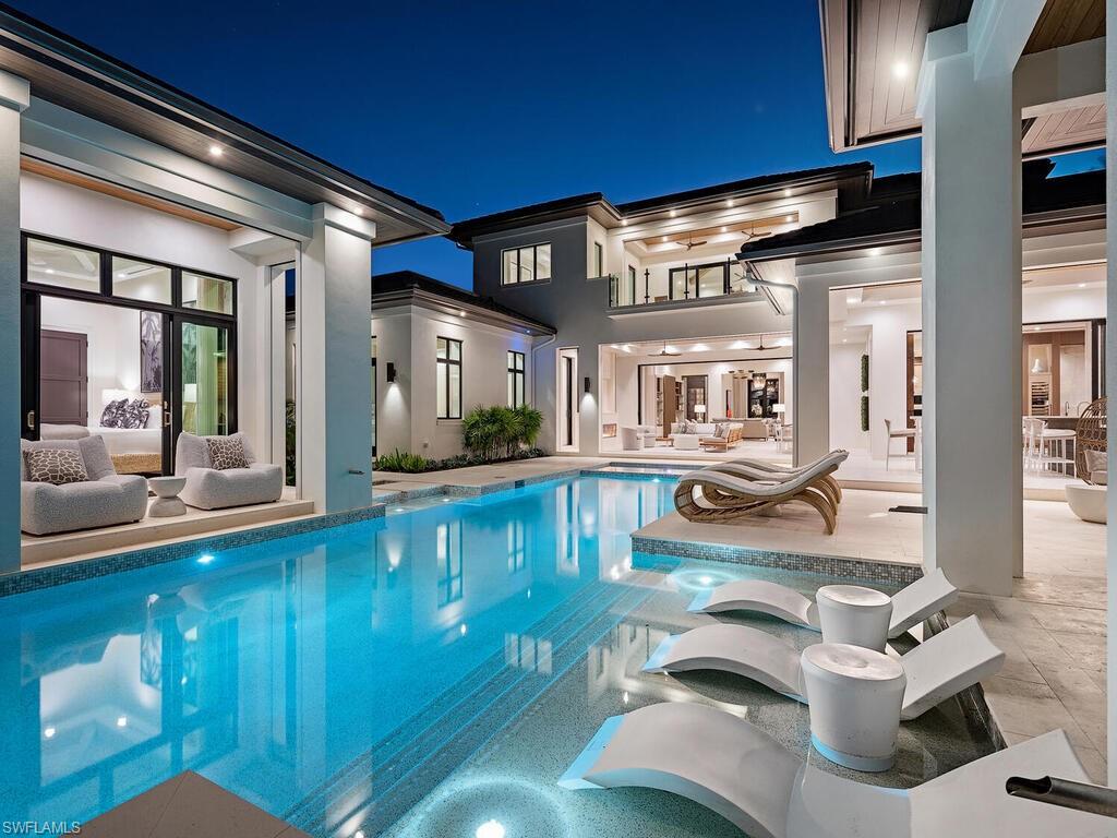 1583 Gordon Drive Naples, FL 34102 - Photo 3 of 30