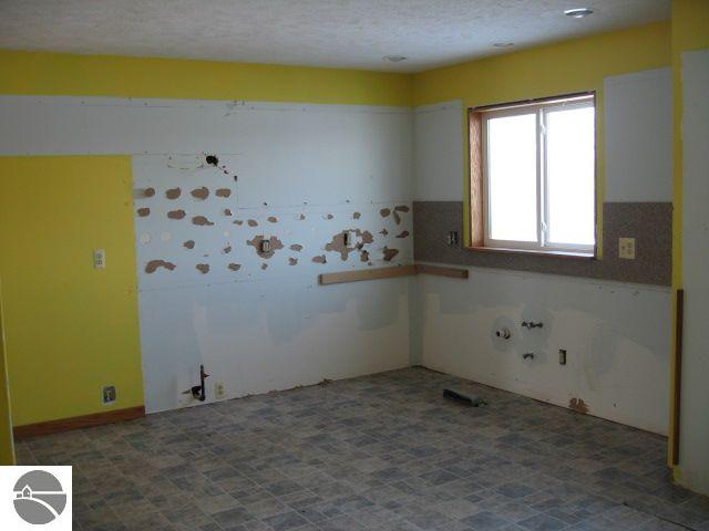 5636 Miller Road Buckley, MI 49620 - Photo 6 of 25 1723522-5.JPG