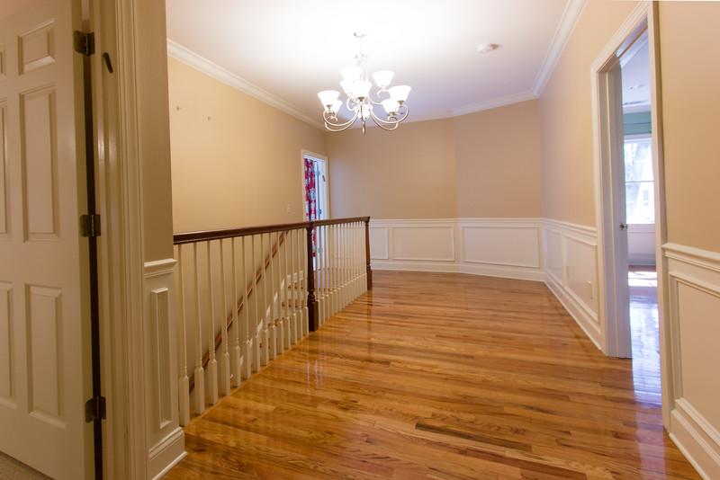 350 Sugar Cane Way Mount Pleasant, SC 29464 - Photo 11 of 24 350SugarCaneWay2ndFloorLanding