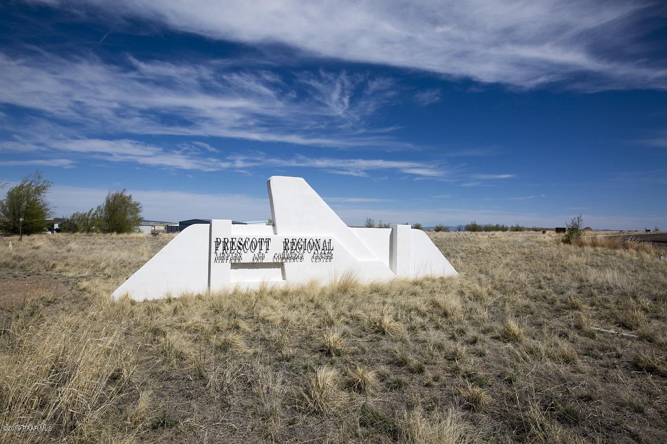2128 Gulfstream Prescott, AZ 86301 - Photo 5 of 8 a view of outdoor space and tree