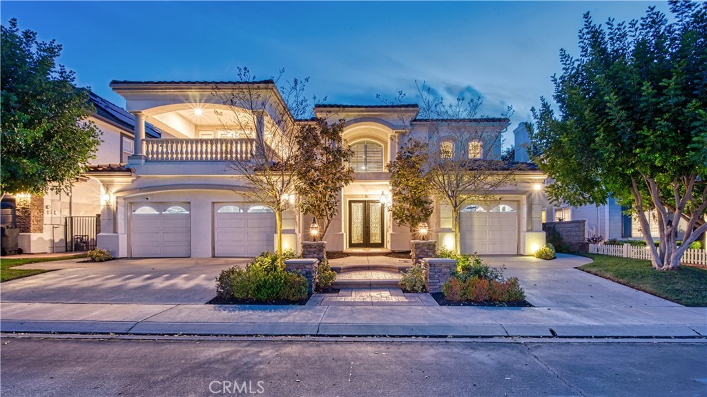 15 Tortoise Shell Coto de Caza, CA 92679 - Photo 1 of 35 a front view of a house