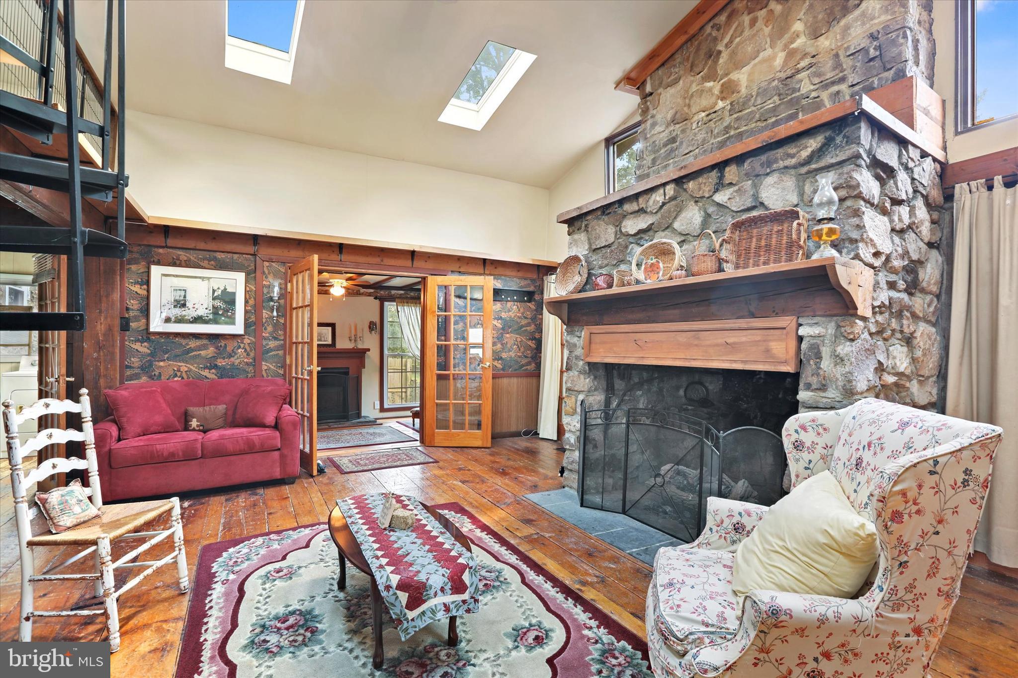 1469 River Road New Hope, PA 18938 - Photo 4 of 31 Family Room
