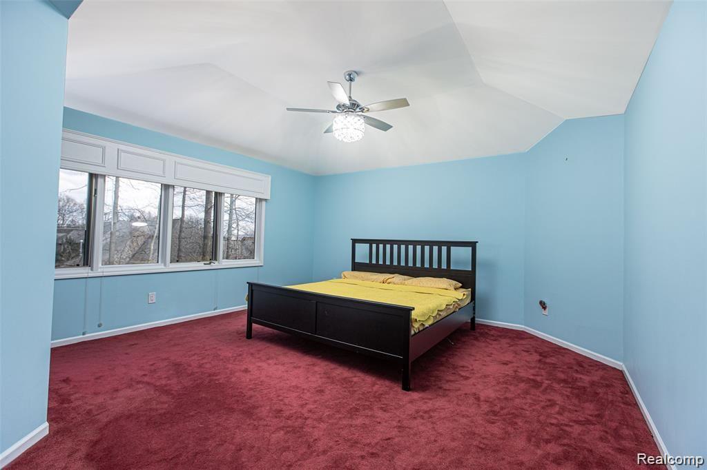 837 Grovecrest Rochester Hills, MI 48307 - Photo 23 of 36