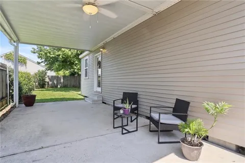 $300,000 | 528 Carrollton Avenue, Metairie, LA 70005