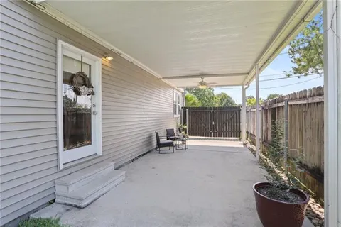 $300,000 | 528 Carrollton Avenue, Metairie, LA 70005
