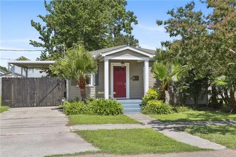 $300,000 | 528 Carrollton Avenue, Metairie, LA 70005