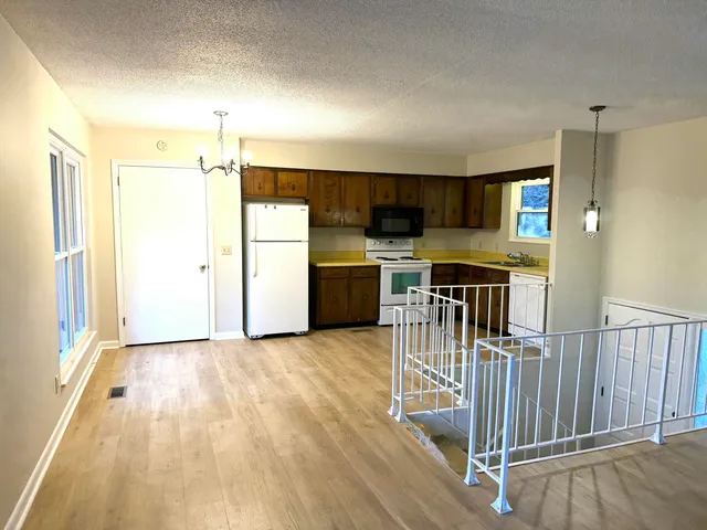 $995 | 9714 Bowen Trail, Unit A, Ooltewah, TN 37363