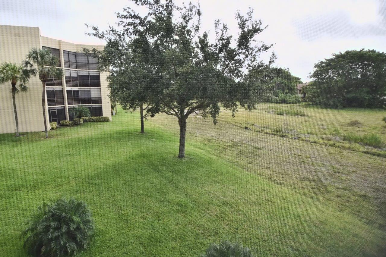 5701 Camino Del Sol, Unit 203 Boca Raton, FL 33433 - Photo 29 of 32 DSC_8454