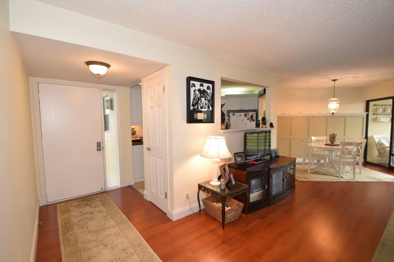5701 Camino Del Sol, Unit 203 Boca Raton, FL 33433 - Photo 9 of 32 DSC_8426