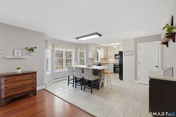 $530,000 | 495 Spring Street, Southington, CT 06489