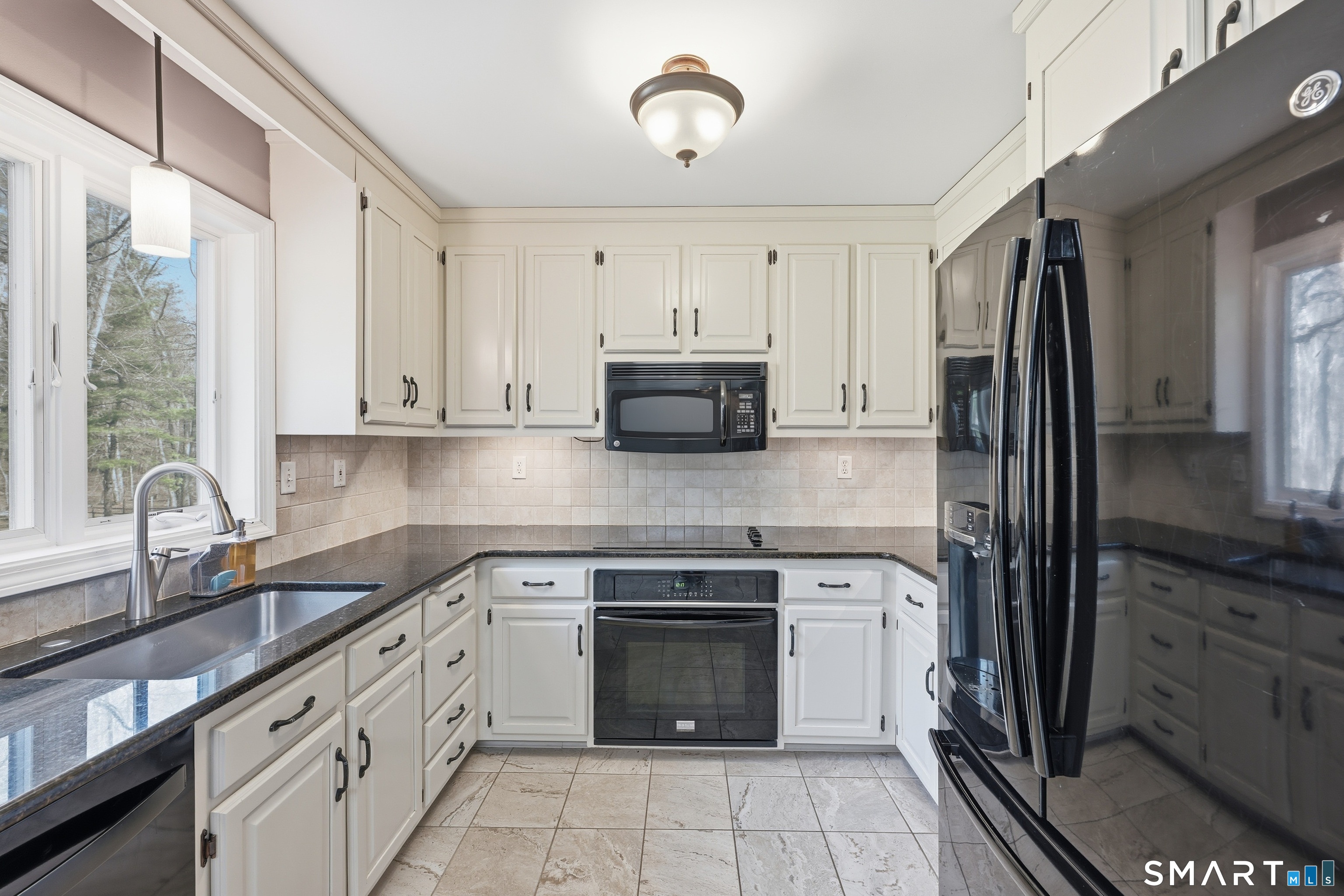 495 Spring Street Southington, CT 06489 - Photo 16 of 38