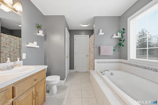 $530,000 | 495 Spring Street, Southington, CT 06489