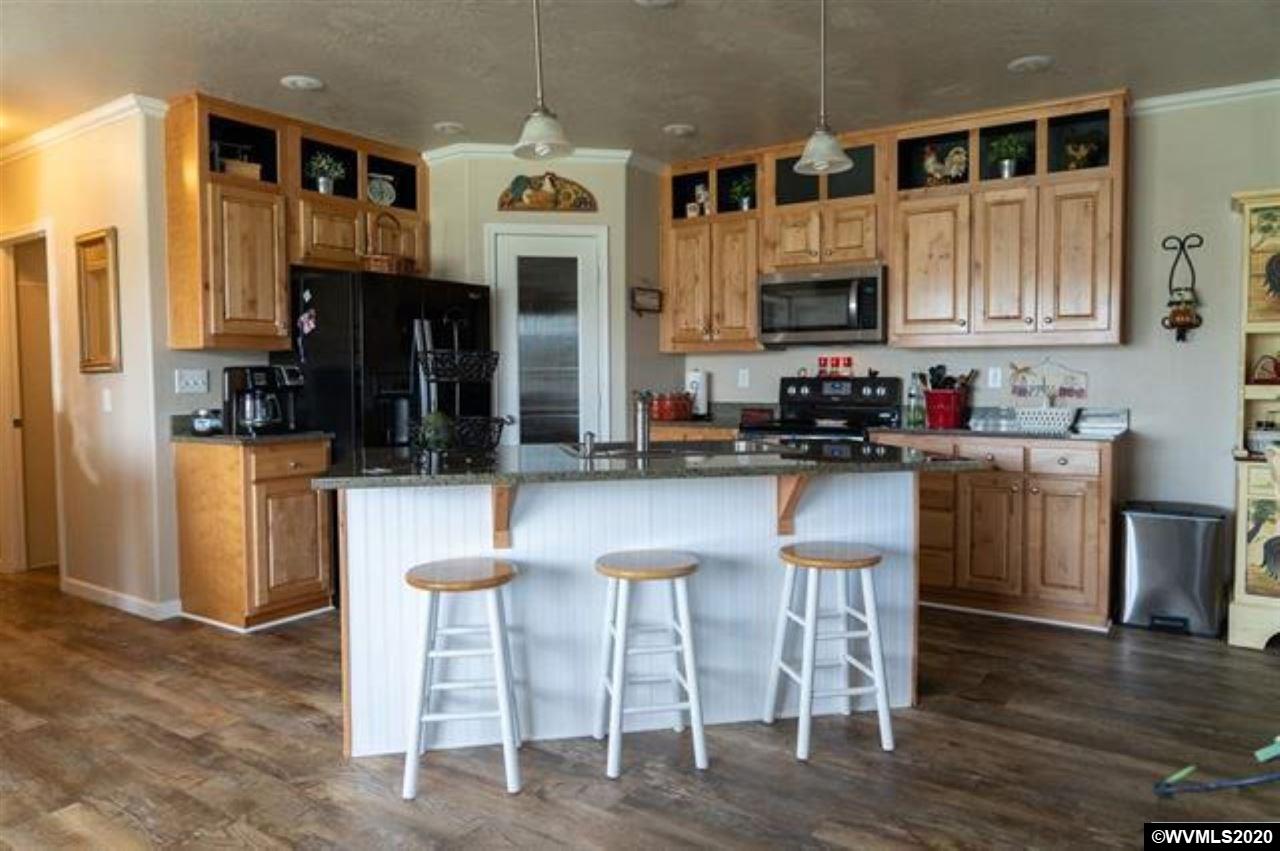 2900 Stoltz Hill Road Lebanon, OR 97355 - Photo 16 of 42 Gallery Image 16