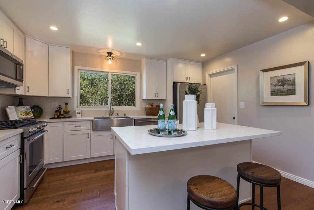 786 Ridge Drive Glendale, CA 91206 - Photo 4 of 36 786 Ridge Dr - HsHProd-38_preview