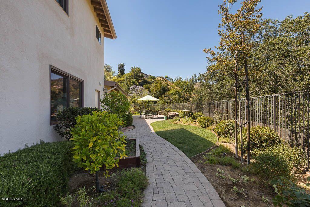 786 Ridge Drive Glendale, CA 91206 - Photo 33 of 36 786 Ridge Dr - HsHProd-48_preview