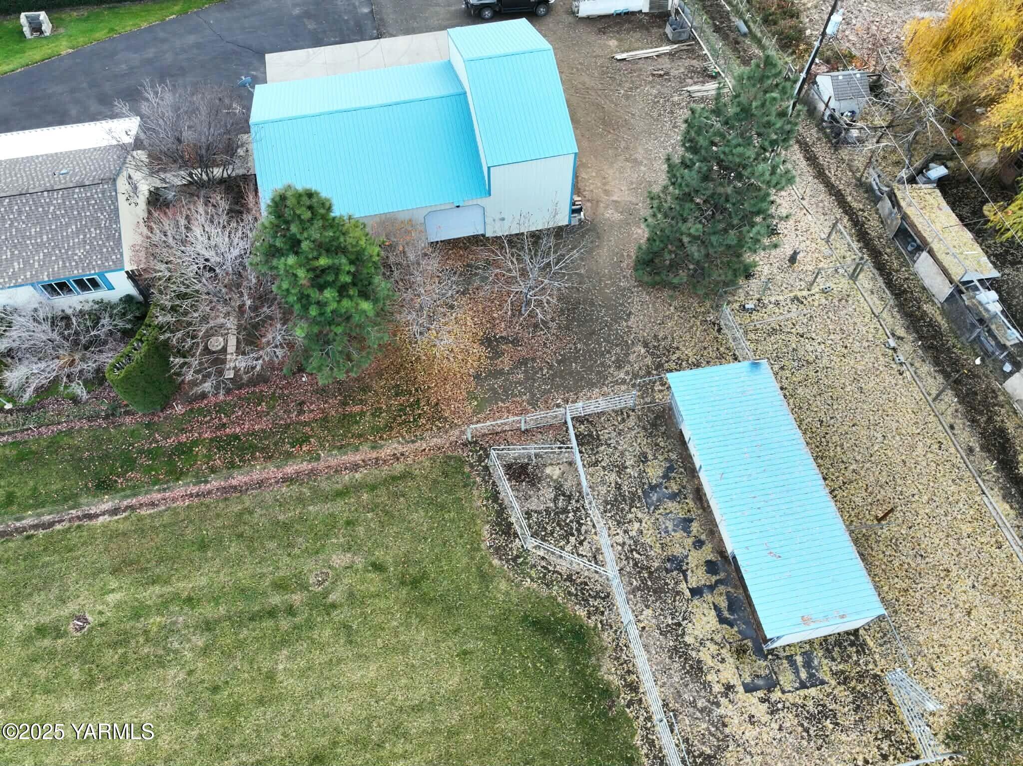 2490 Thompson Road Cowiche, WA 98923 - Photo 13 of 62 63930dde-ed06-4750-94ec-d22e4ee8e429