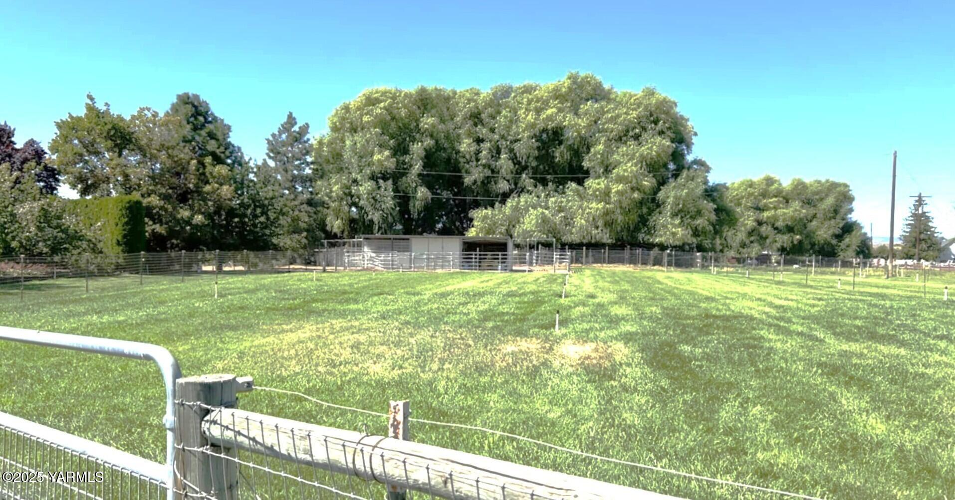 2490 Thompson Road Cowiche, WA 98923 - Photo 10 of 62 a view of a bench in a park